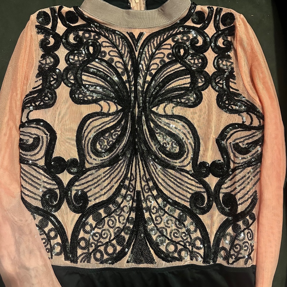 Women’s 2X sequin bodysuit in light pink / peach